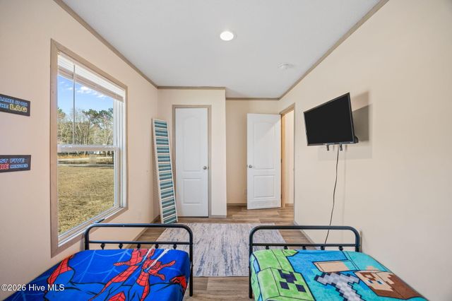 728 James Street, Hubert, NC 28539