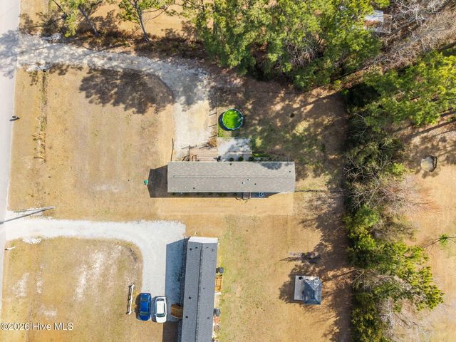 728 James Street, Hubert, NC 28539