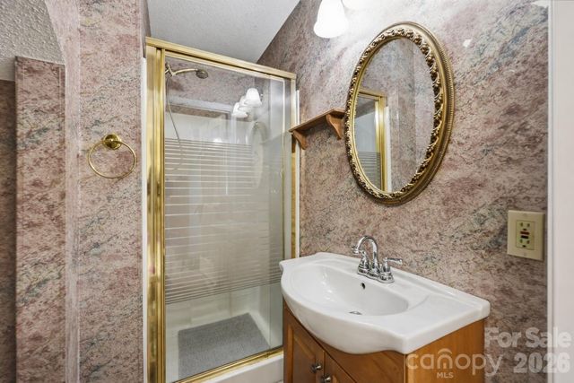 3658 Gaston Day School Road, Gastonia, NC 28056