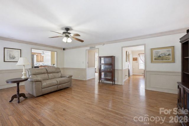 3658 Gaston Day School Road, Gastonia, NC 28056