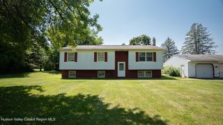 1042 County Route 22, Ghent, NY 12075