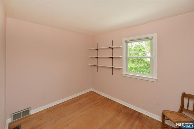 28-19 Warren Road, Fair Lawn, NJ 07410