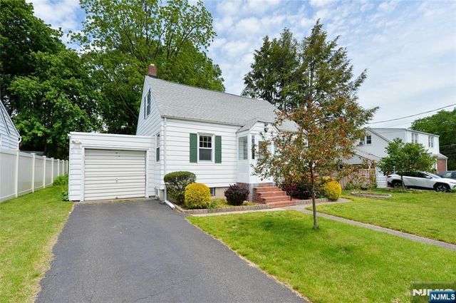 28-19 Warren Road, Fair Lawn, NJ 07410