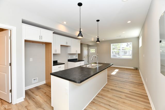 922 N Oakland Avenue, Indianapolis, IN 46201