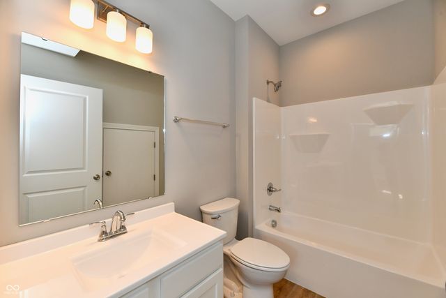 922 N Oakland Avenue, Indianapolis, IN 46201