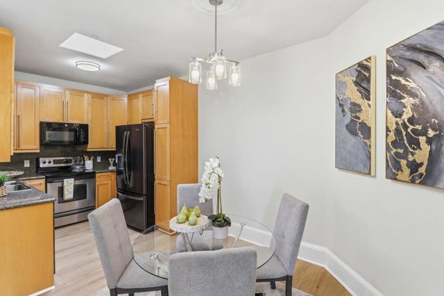 107 El Camino Real 302, Burlingame, CA 94010