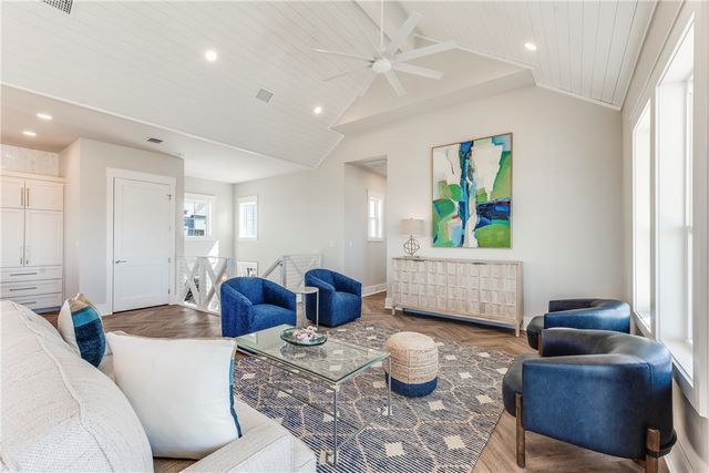 166 Triton Lane, Port Aransas, TX 78373