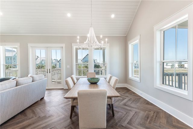 166 Triton Lane, Port Aransas, TX 78373