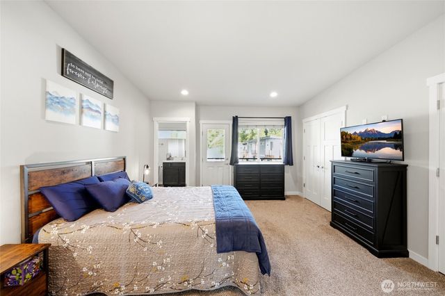 226 Raybird Avenue, Granite Falls, WA 98252