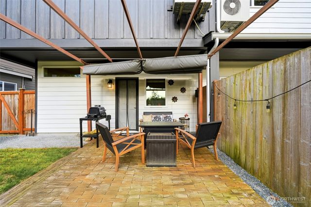 226 Raybird Avenue, Granite Falls, WA 98252