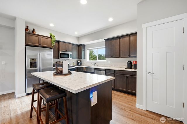 226 Raybird Avenue, Granite Falls, WA 98252