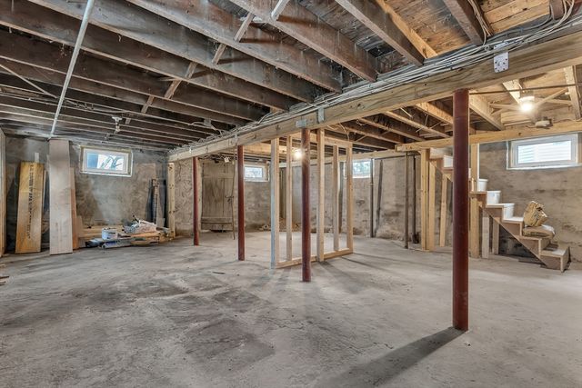 3 Riley Ct, North Attleboro, MA 02760