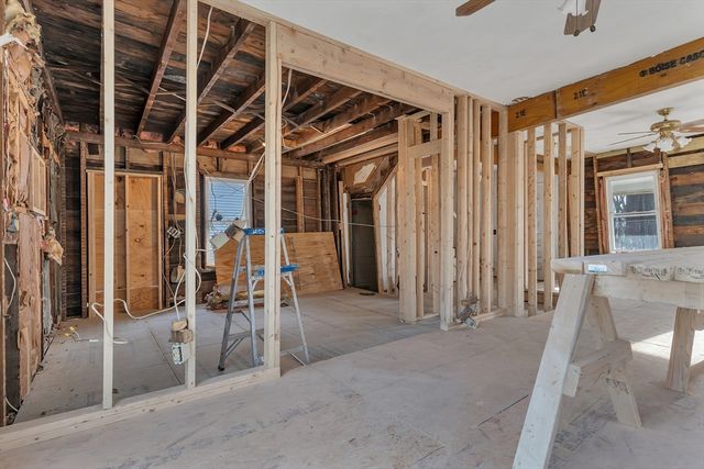 3 Riley Ct, North Attleboro, MA 02760