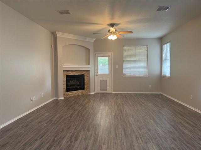 7905 Seven Oaks Lane, Denton, TX 76210