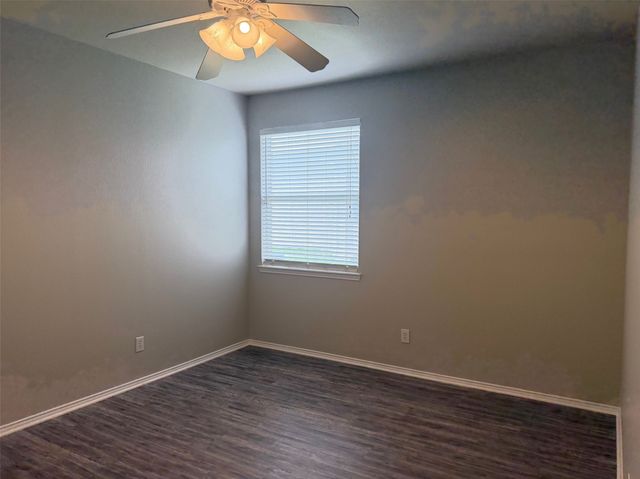 7905 Seven Oaks Lane, Denton, TX 76210