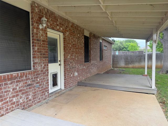 7905 Seven Oaks Lane, Denton, TX 76210