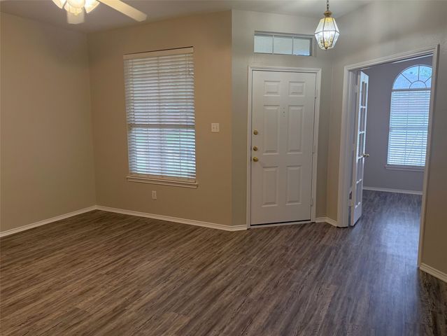 7905 Seven Oaks Lane, Denton, TX 76210