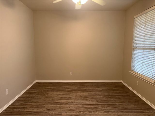 7905 Seven Oaks Lane, Denton, TX 76210