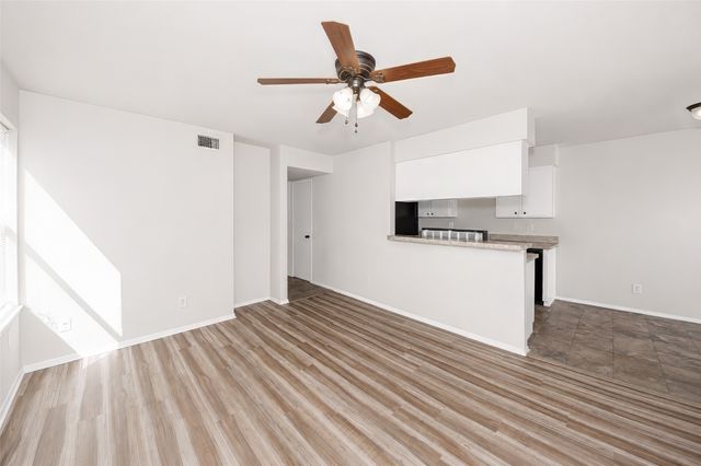 5113 Herrick Court B, Haltom City, TX 76117