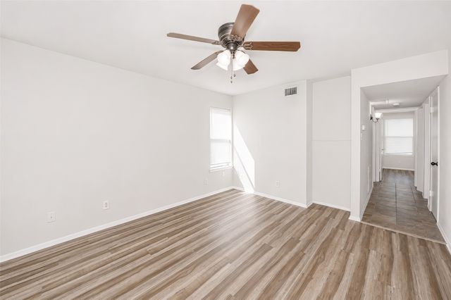 5113 Herrick Court B, Haltom City, TX 76117