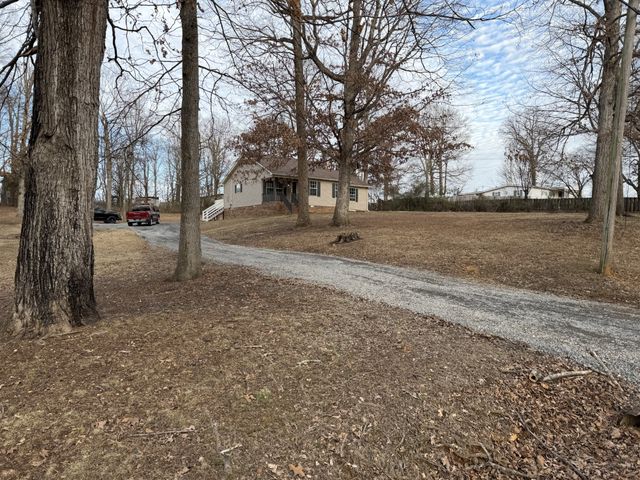 3847 Calista Rd, Cross Plains, TN 37049