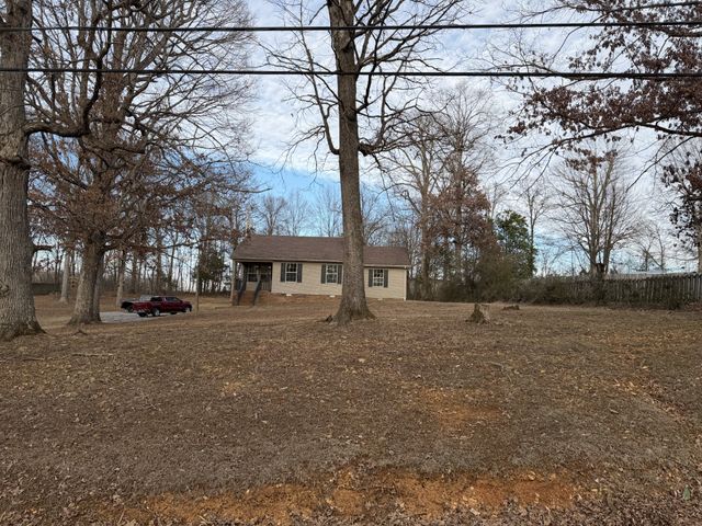 3847 Calista Rd, Cross Plains, TN 37049