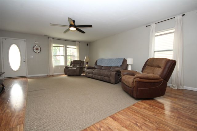 1234 Odell Farm Lane, Vicksburg, MI 49097