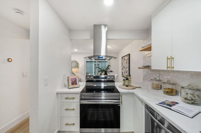 2044 Voss Park Lane, San Jose, CA 95131