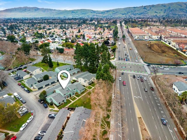 2044 Voss Park Lane, San Jose, CA 95131