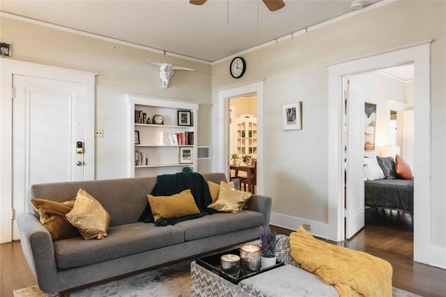 2623 Salado ST A, Austin, TX 78705