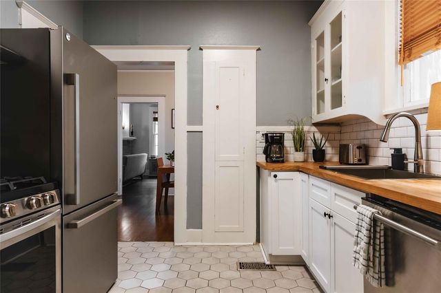 2623 Salado ST A, Austin, TX 78705