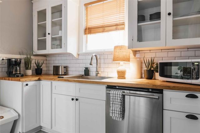 2623 Salado ST A, Austin, TX 78705