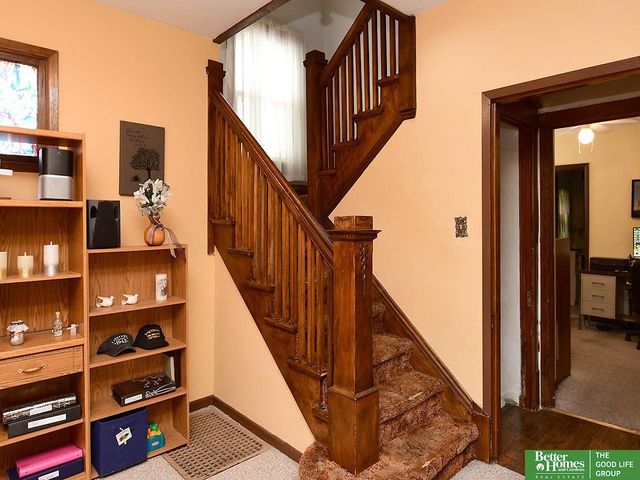 937 S 38 Avenue, Omaha, NE 68105