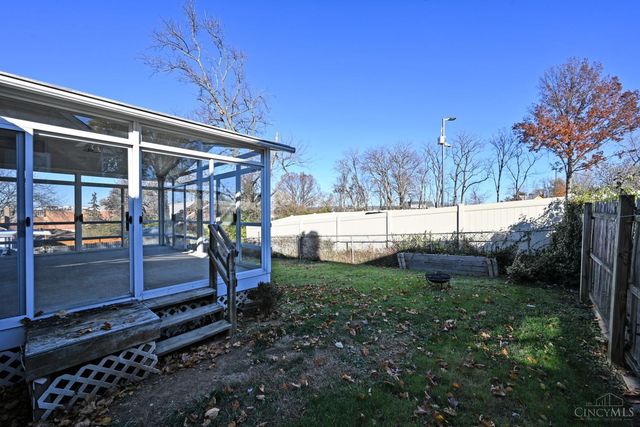 796 Kenray Court, Reading, OH 45215