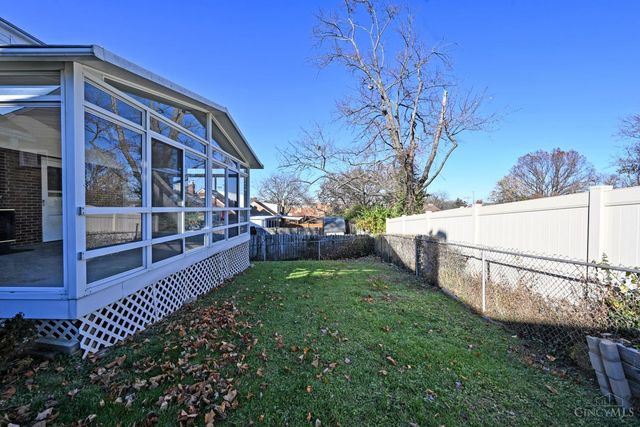 796 Kenray Court, Reading, OH 45215