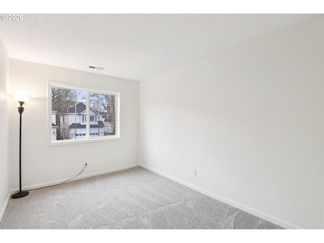 6473 Nw SHELSAM Ter, Portland, OR 97229