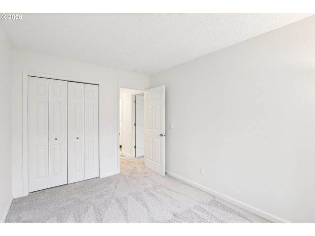 6473 Nw SHELSAM Ter, Portland, OR 97229