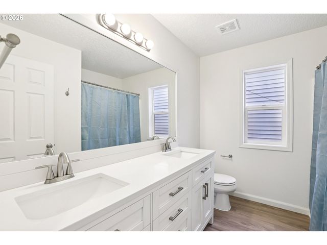 6473 Nw SHELSAM Ter, Portland, OR 97229