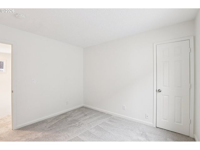 6473 Nw SHELSAM Ter, Portland, OR 97229