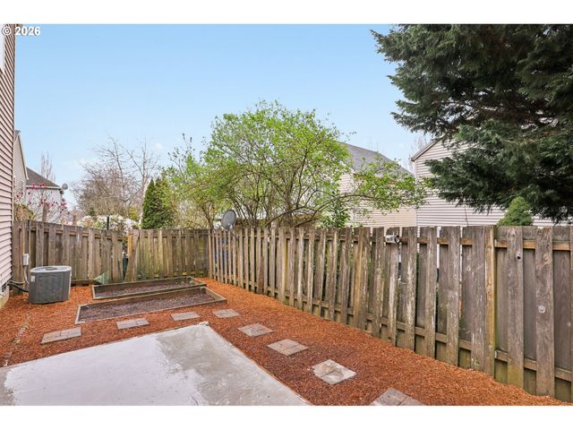 6473 Nw SHELSAM Ter, Portland, OR 97229