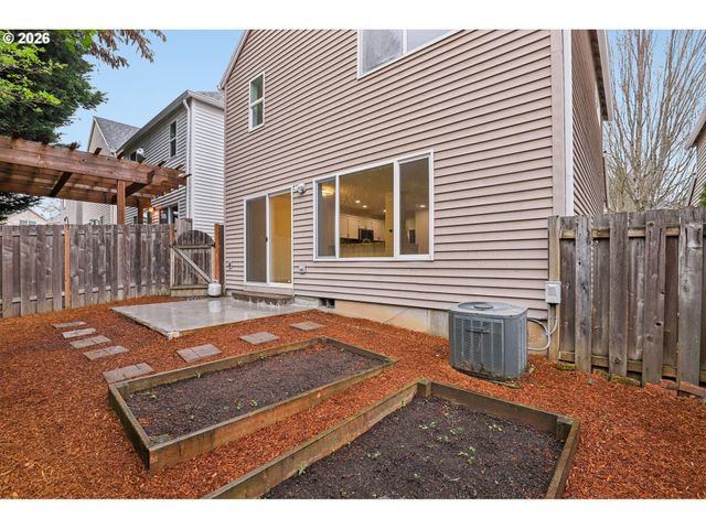 6473 Nw SHELSAM Ter, Portland, OR 97229