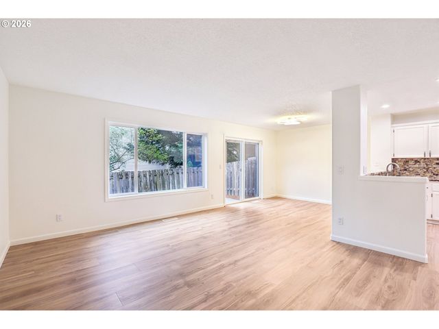 6473 Nw SHELSAM Ter, Portland, OR 97229