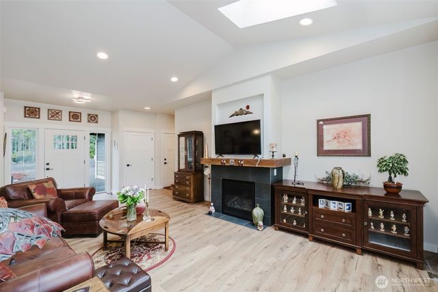 71 E Hemlock Court, Union, WA 98592