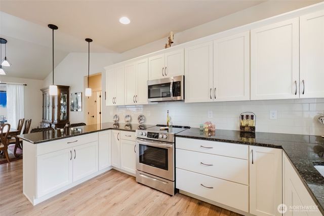 71 E Hemlock Court, Union, WA 98592