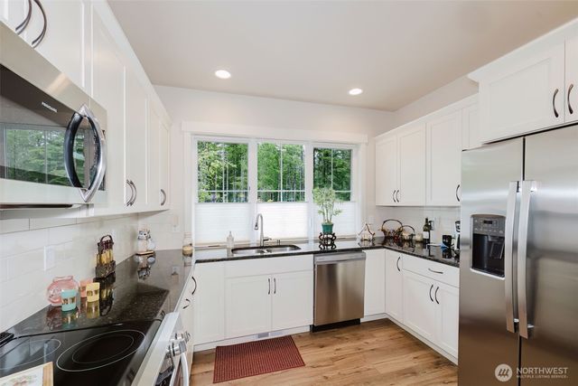 71 E Hemlock Court, Union, WA 98592