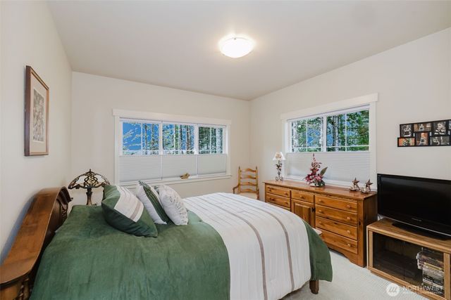 71 E Hemlock Court, Union, WA 98592