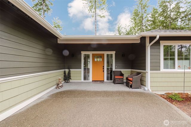 71 E Hemlock Court, Union, WA 98592