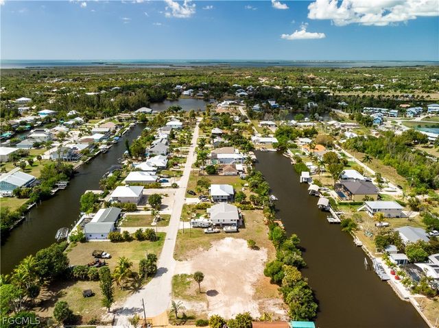 5226 Serenity CV, Bokeelia, FL 33922