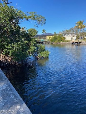 5226 Serenity CV, Bokeelia, FL 33922