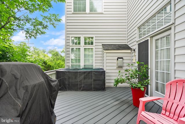 7202 GRAY HEIGHTS CT, Alexandria, VA 22315